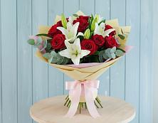 Букет цветов из:  Лилии и Розы в Боброве