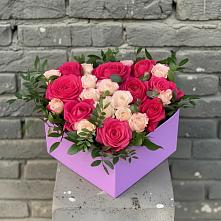 Цветочная композиция из Розы в коробке #REPLACE_PRED# Боброве