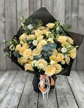 Букет цветов из:  Розы и Лизиантусы в Боброве