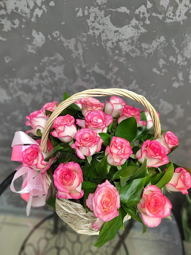 Цветочная композиция из Розы в корзине в Боброве