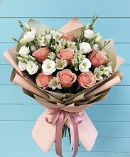 Букет цветов из:  Розы, Альстромерии и Лизиантусы #REPLACE_PRED# Боброве