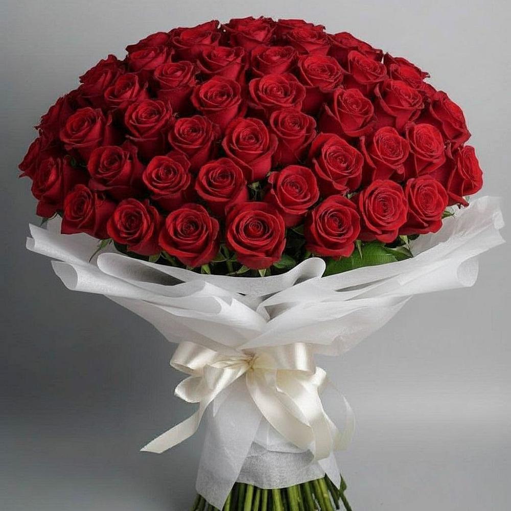 Букет 101 Красная роза Блэк Мэджик в Боброве