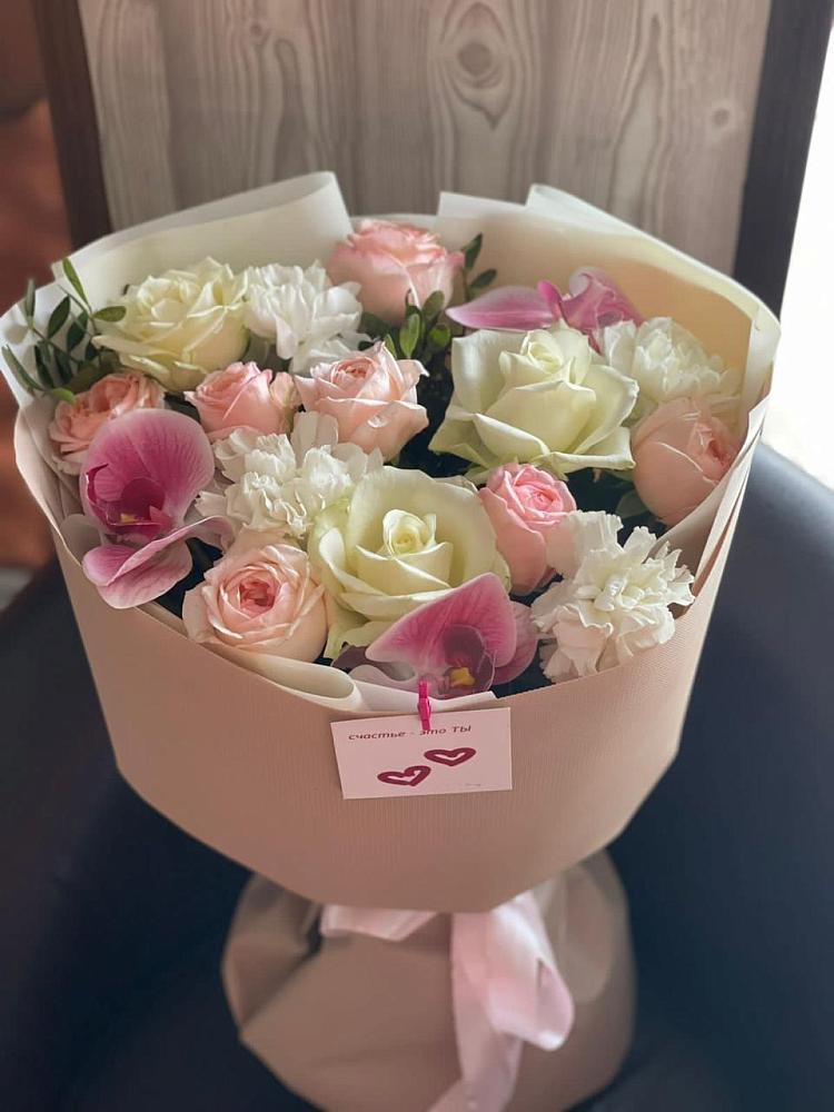 Букет цветов из: Орхидеи, Розы и Гвоздики в Боброве