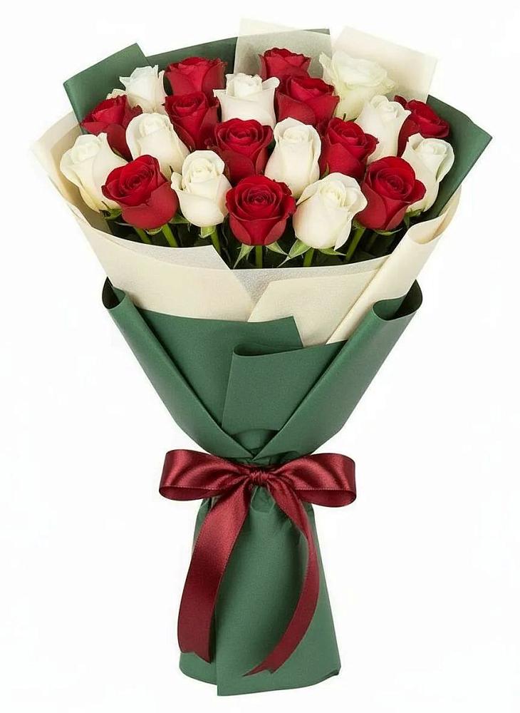 Букет Микс из красных и белых роз в Боброве