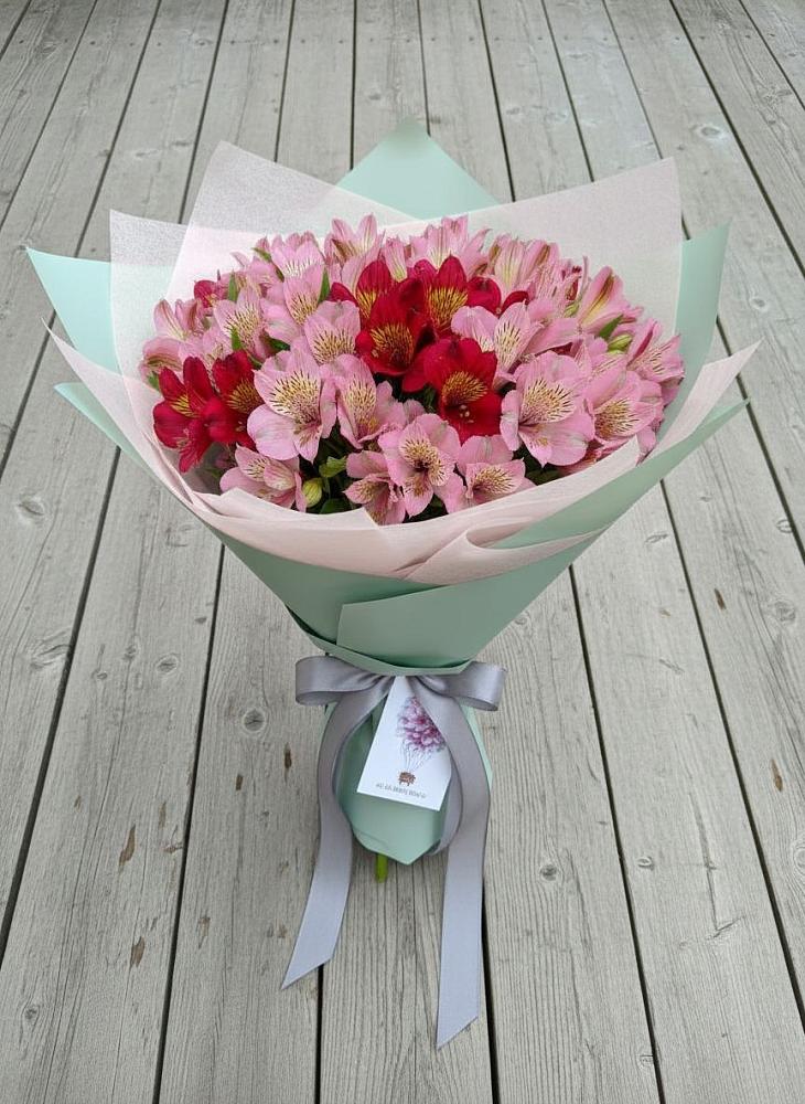 Букет цветов из: Альстромерии в Боброве
