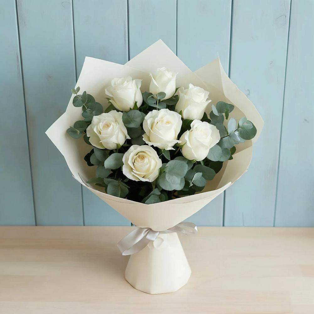 Букет Белые розы в Эвкалипте в Боброве
