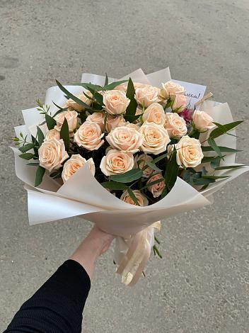 Букет Кремовые розы Латте в Боброве
