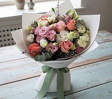 Букет цветов из:  Розы, Лизиантусы и Гвоздики #REPLACE_PRED# Боброве