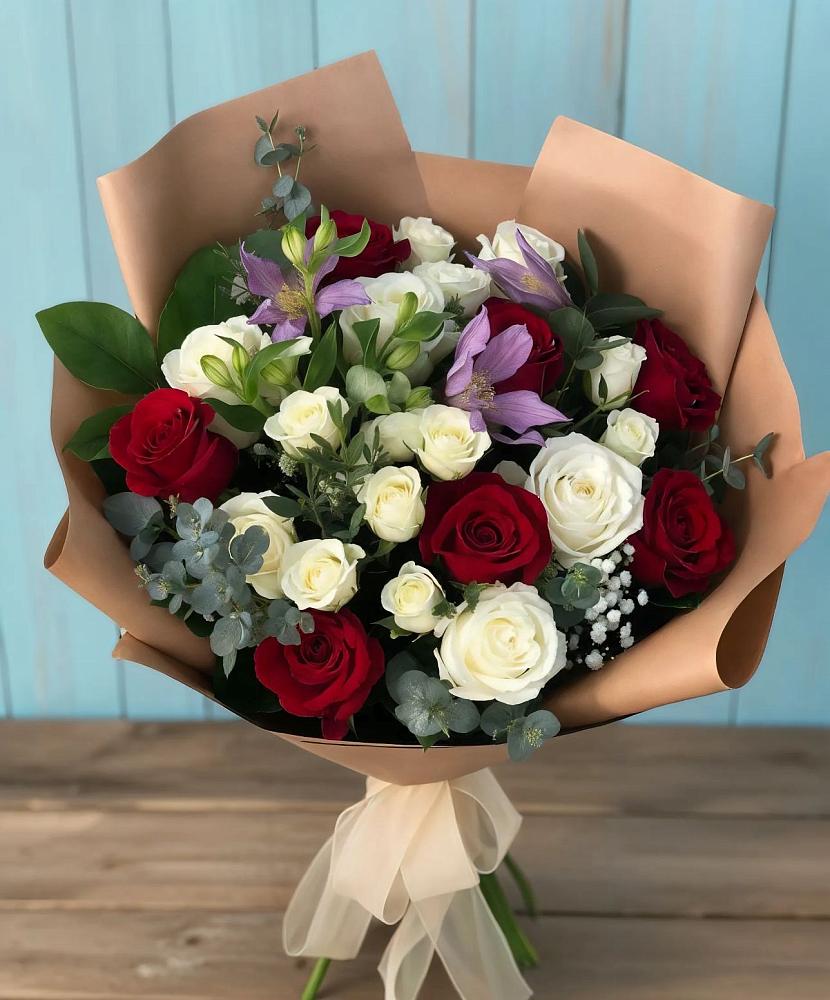 Букет цветов из: Розы и Альстромерии в Боброве