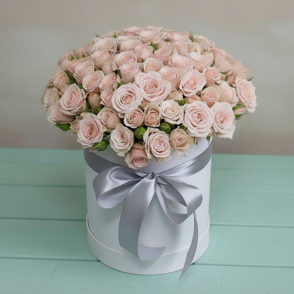 Цветочная композиция из Розы в шляпной коробке в Боброве